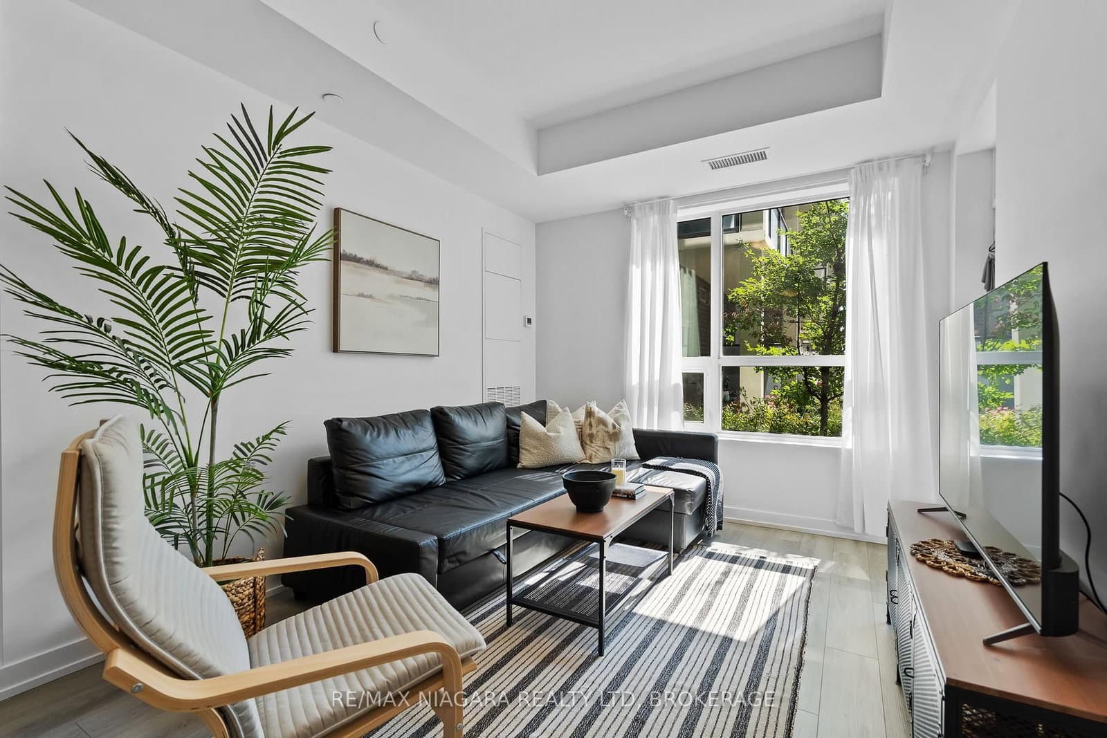 #131 - 5055 GREENLANE Road