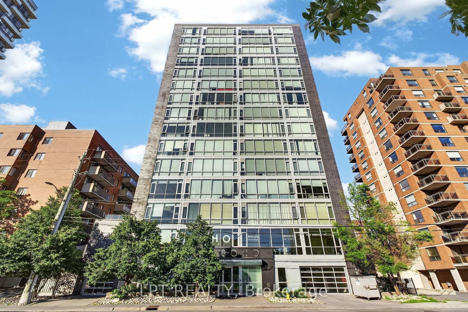 #1004 - 201 Parkdale Avenue