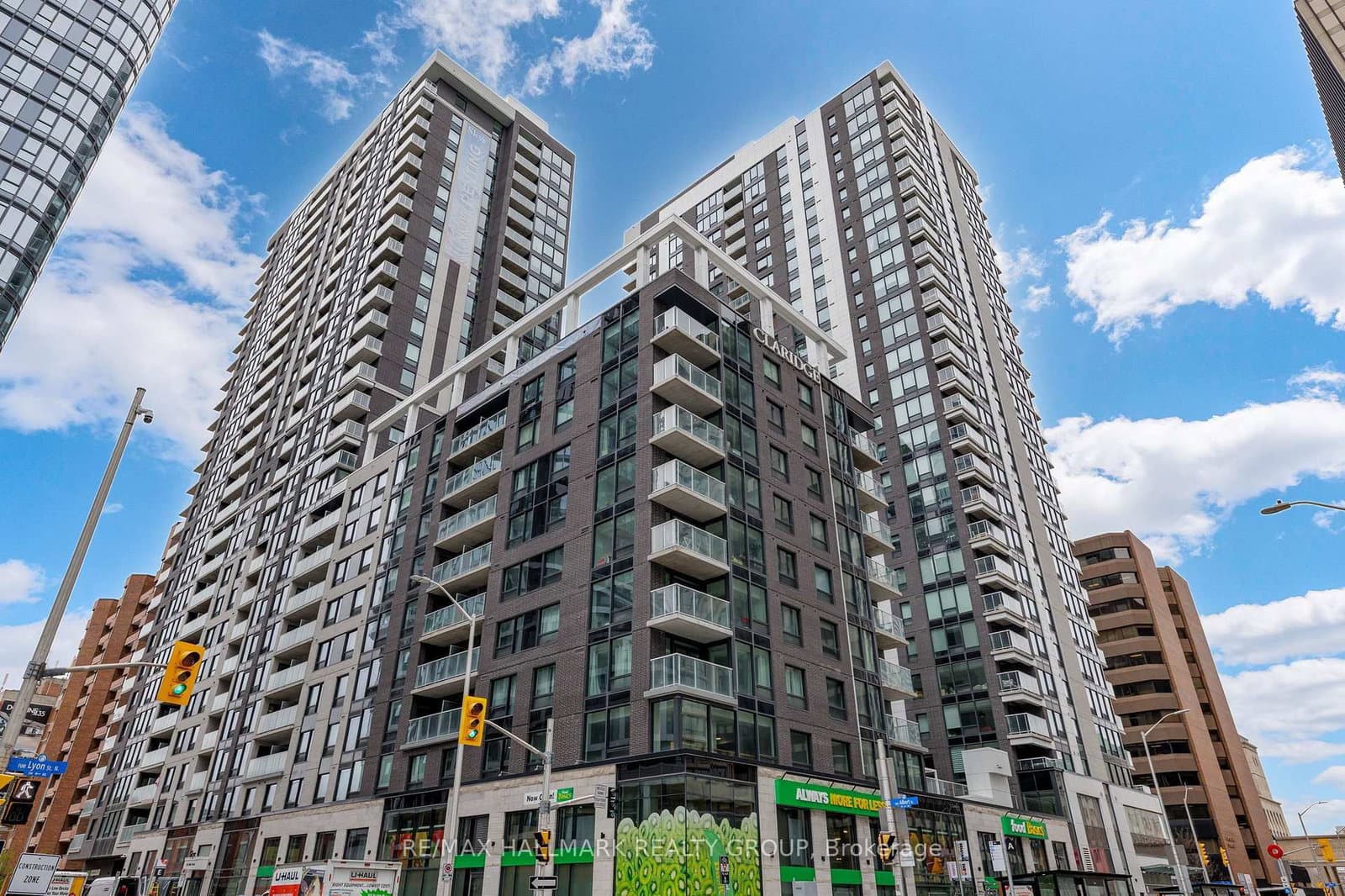 #906 - 340 Queen Street