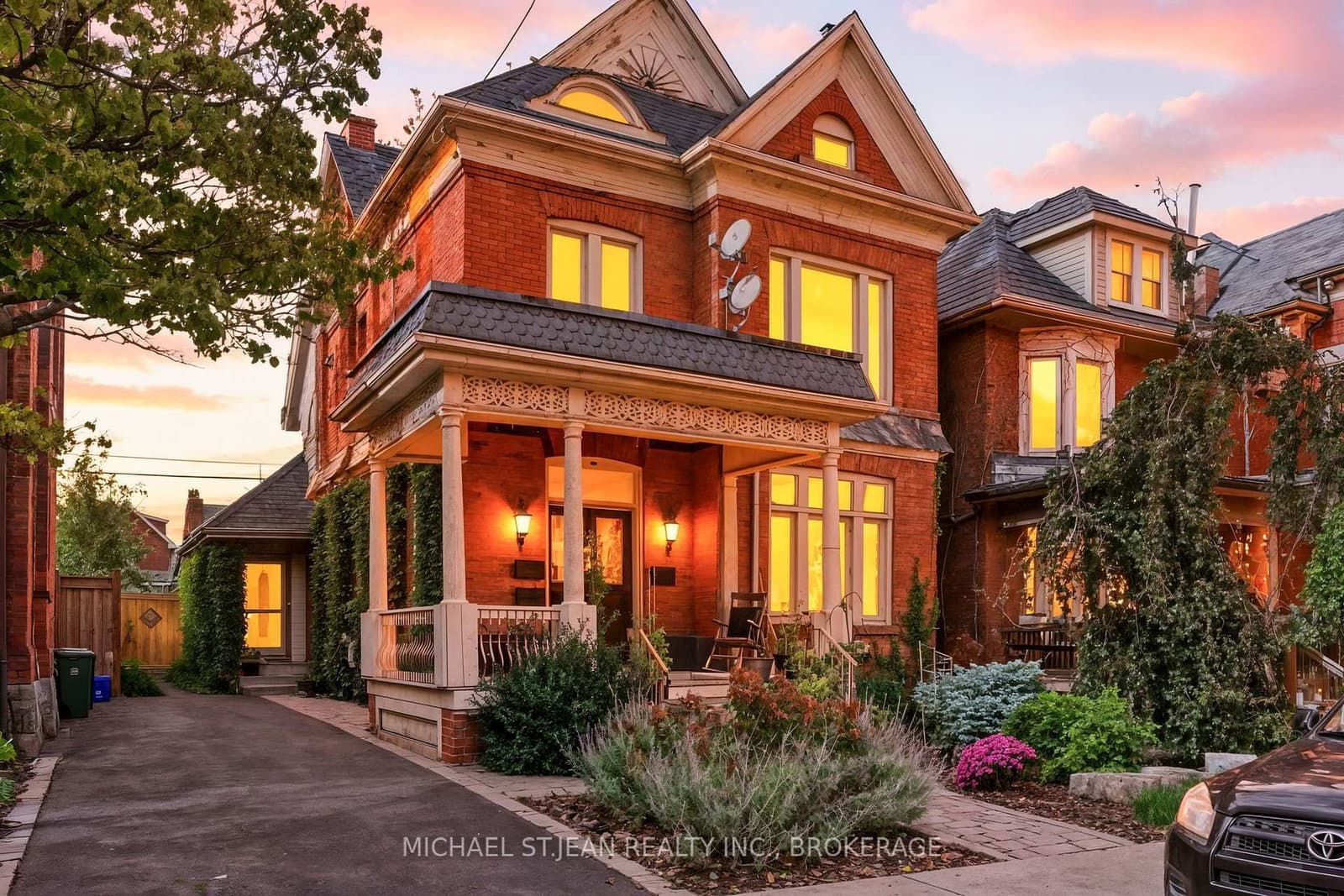 30 Ontario Avenue