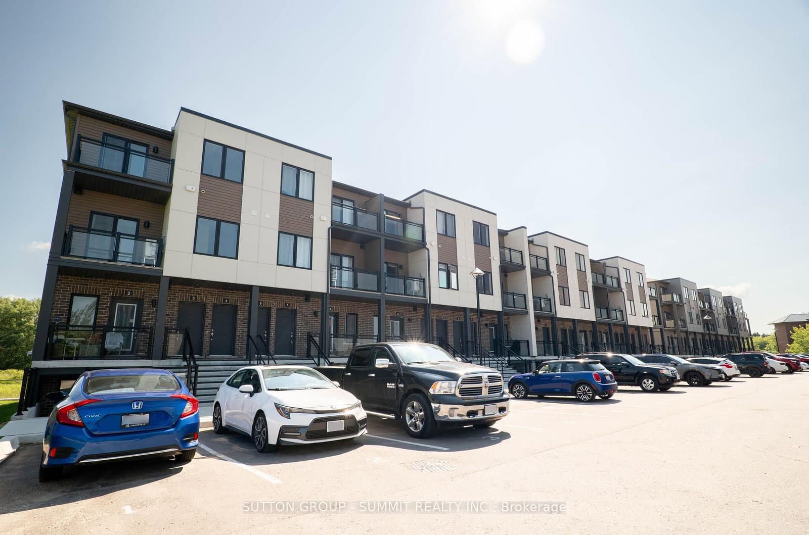 940 ST DAVID Street N, Unit 3