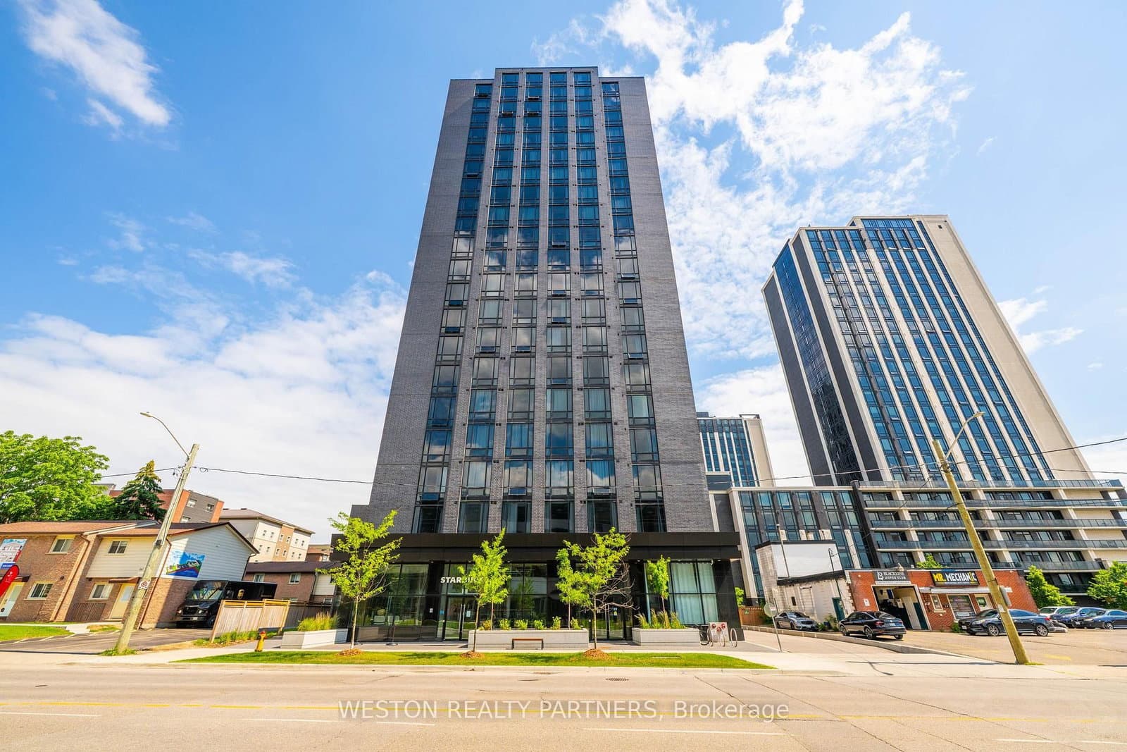 145 Columbia Street W, Unit 1134