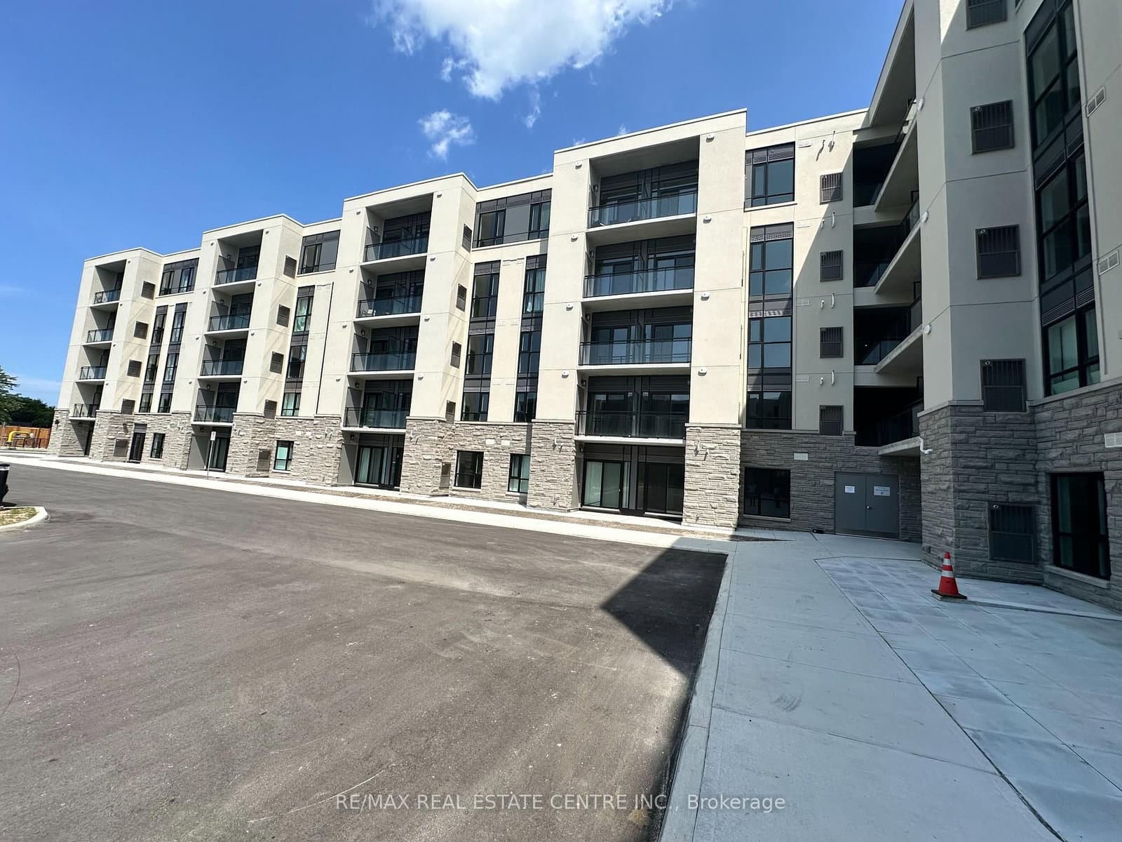 50 Herrick Avenue, Unit 243
