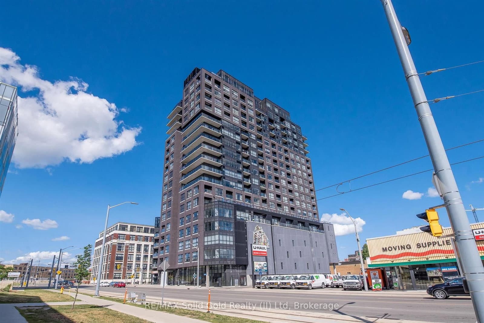 #1807 - 1 Victoria Street S