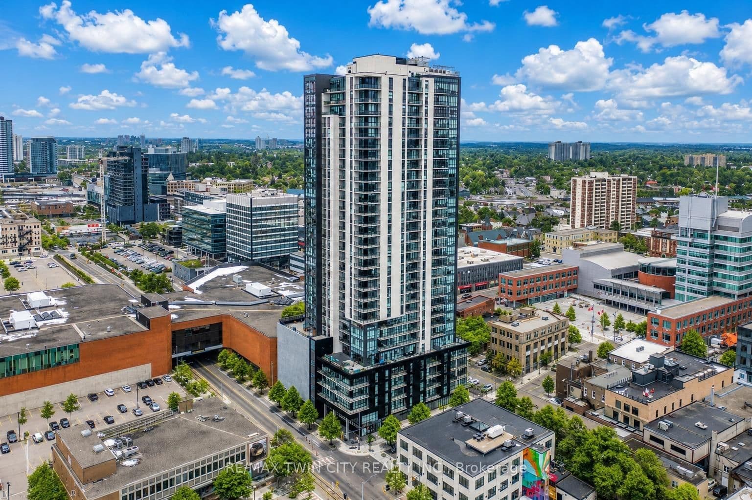 #1402 - 60 Charles Street W