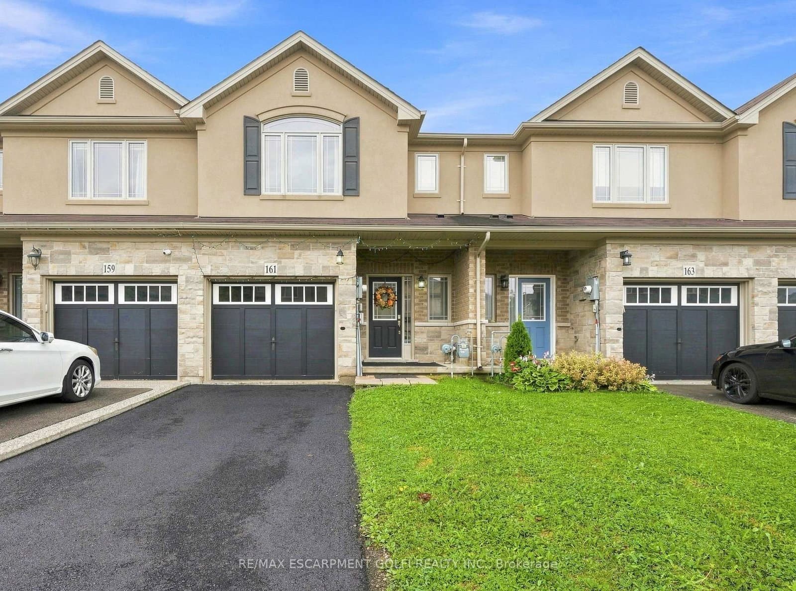 161 Kinsman Drive