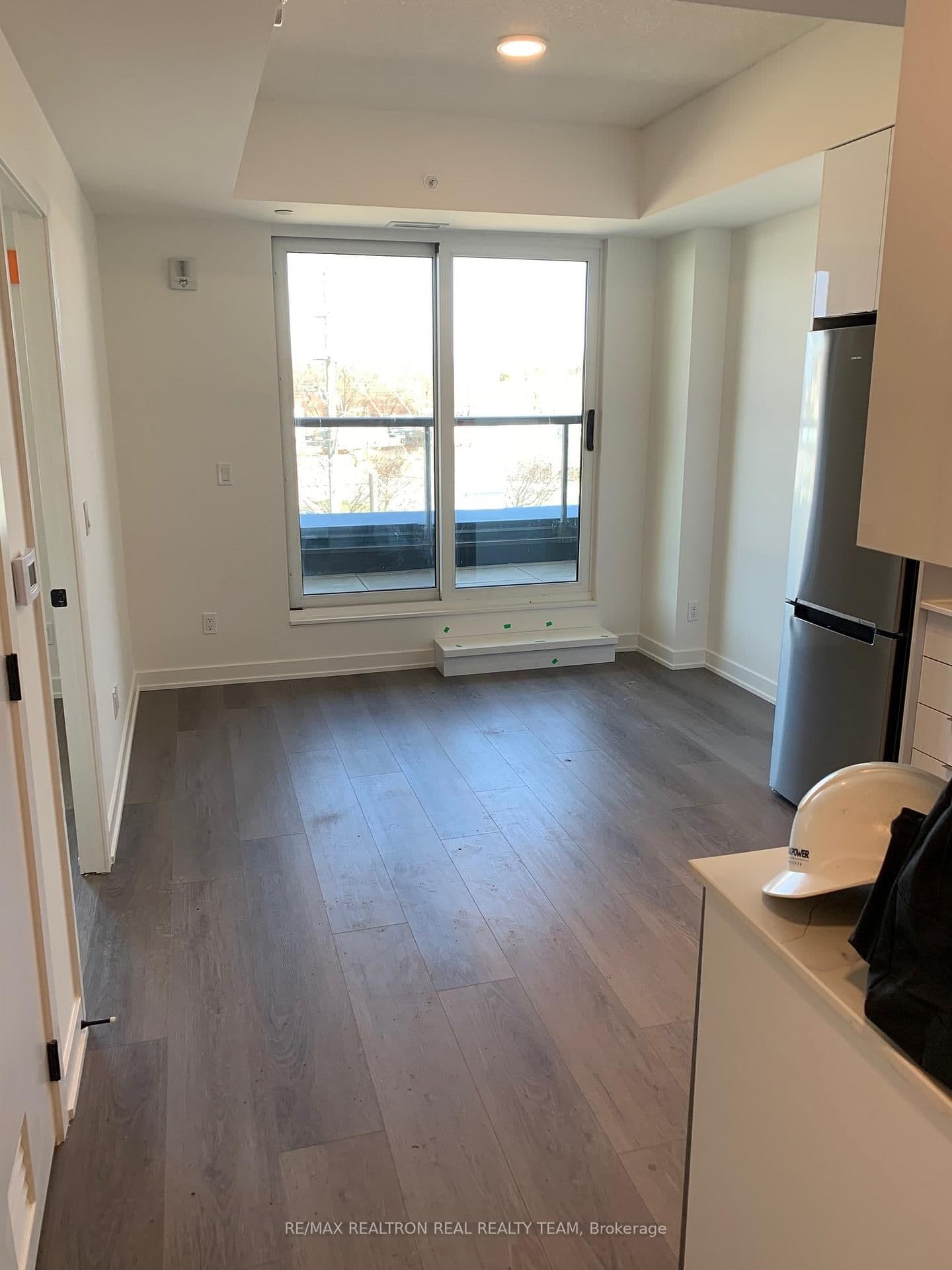 #306 - 33 Erie Avenue