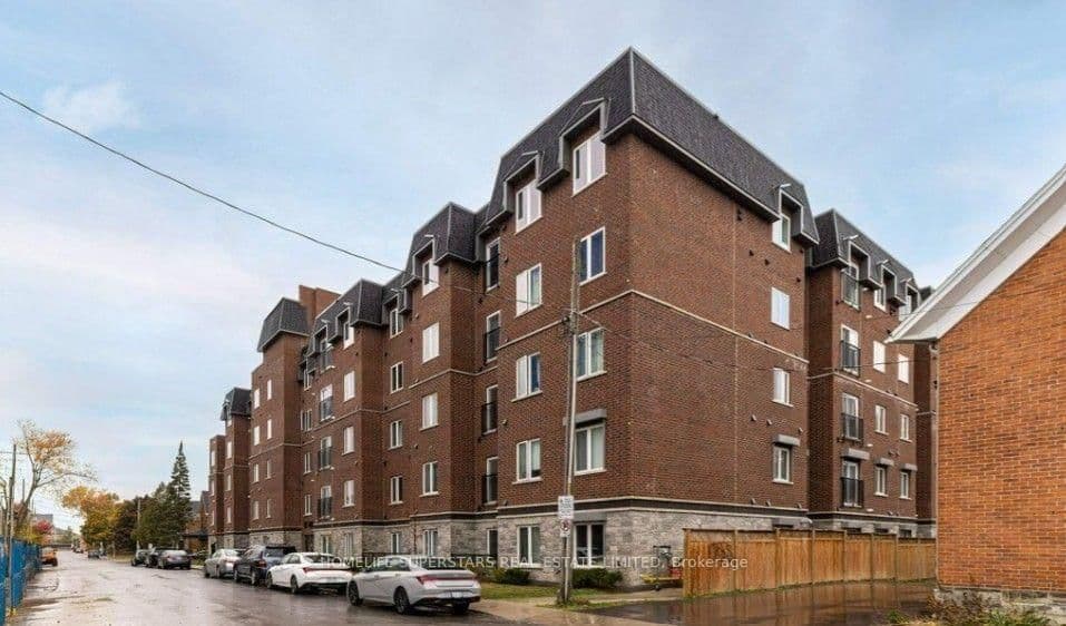 #312 - 501 Frontenac Street