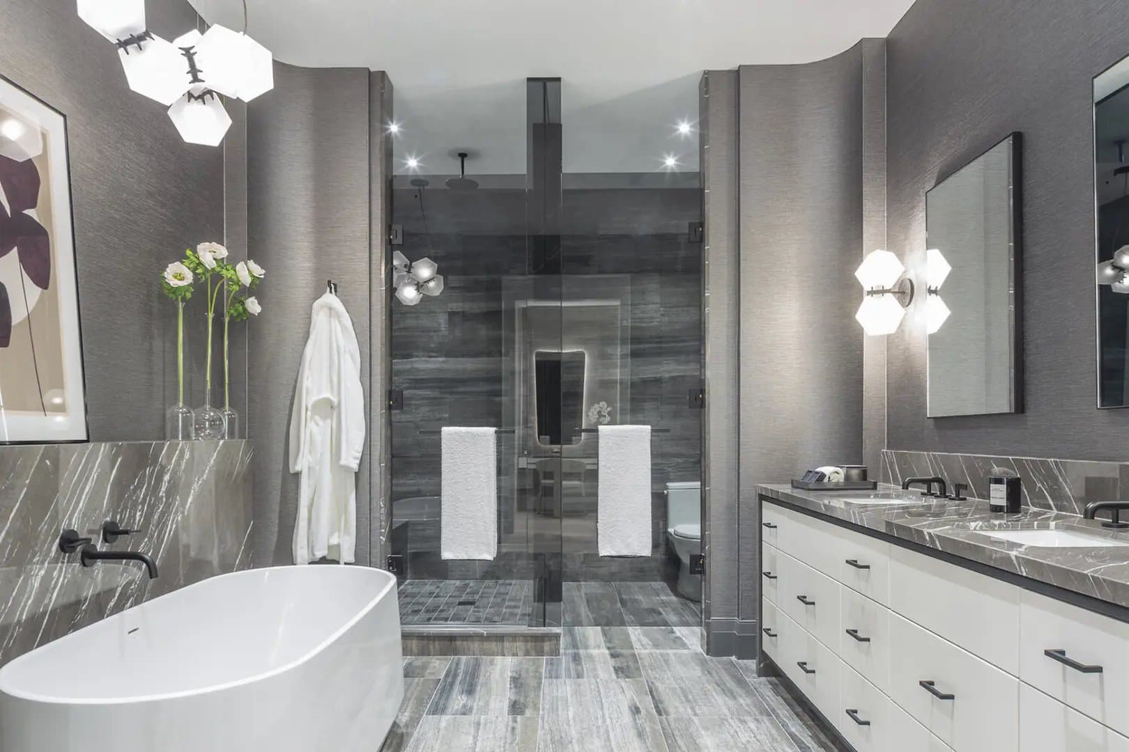 10 Prince Arthur Condos - Image 11
